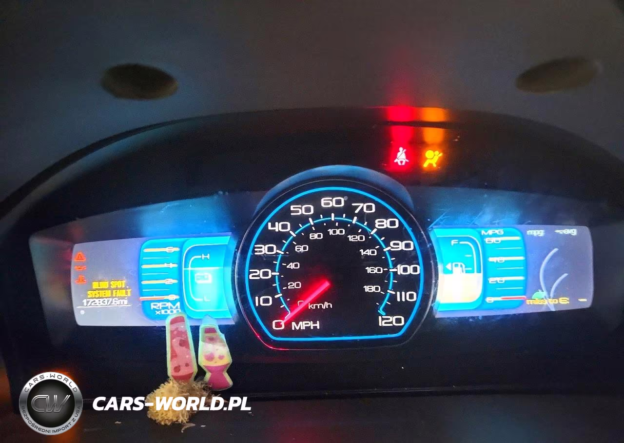 2010 Ford Fusion Hybrid VIN:3FADP0L36AR195614 - 9
