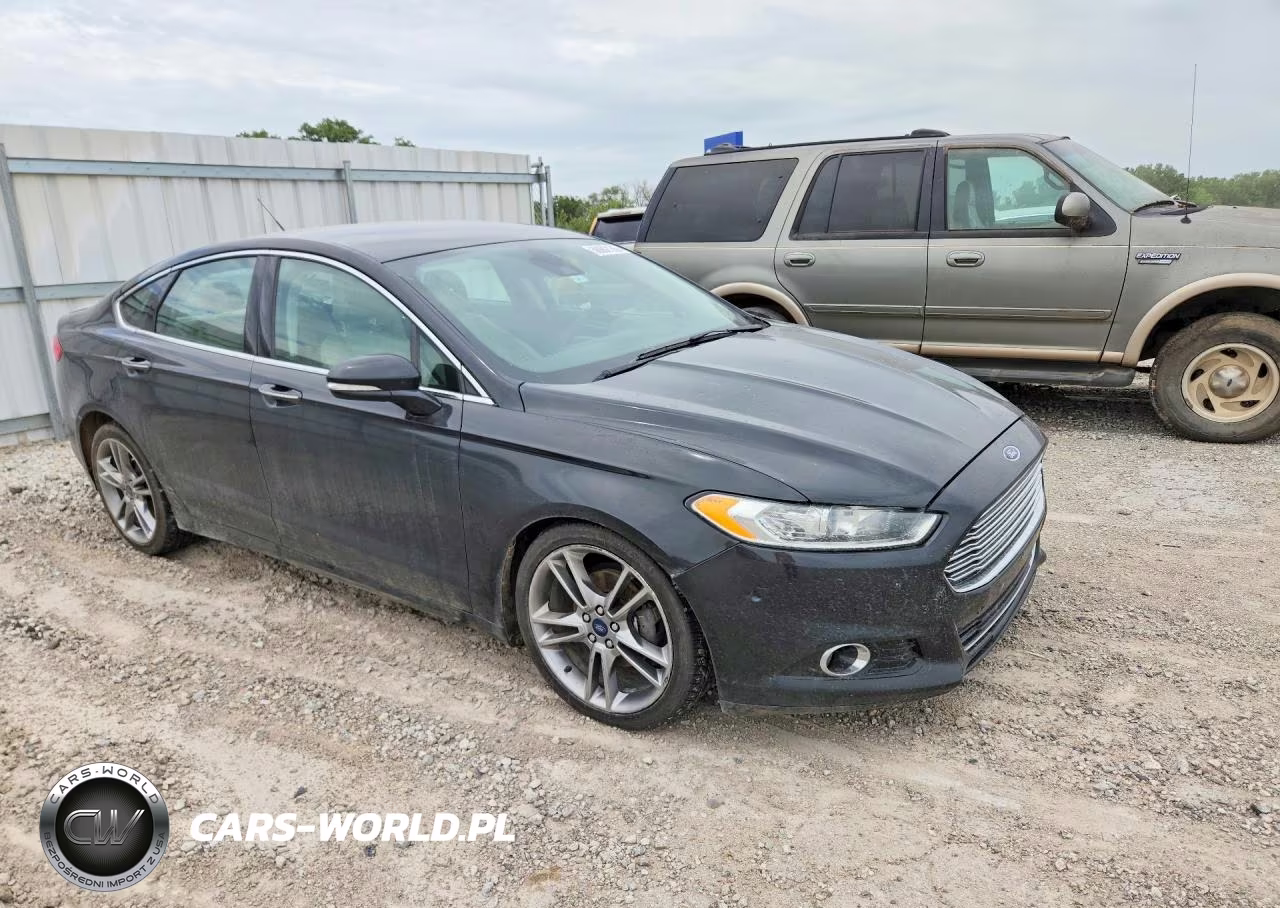 2015 Ford Fusion Titanium VIN:3FA6P0K98FR252451 - 4