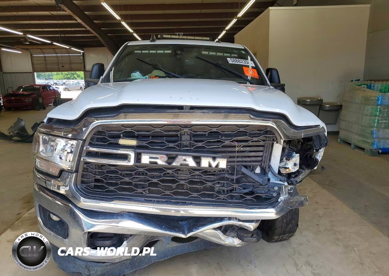 2024 Ram 3500 Tradesman VIN:3C63R3GJ7RG128612 - 5