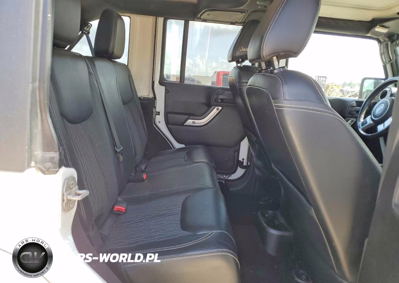 2015 Jeep Wrangler Unlimited Sport VIN:1C4BJWDG1FL603479 - 11