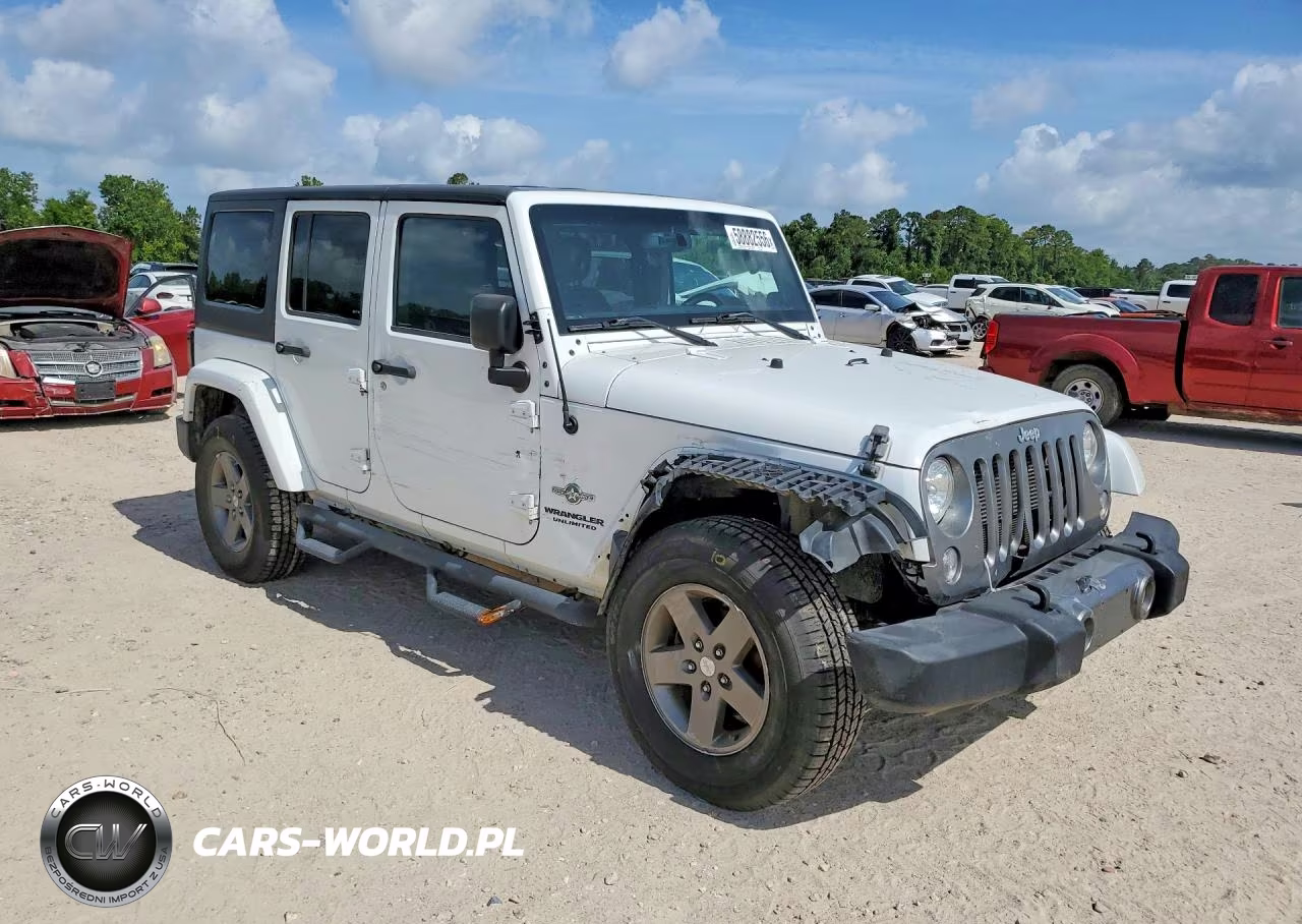 2015 Jeep Wrangler Unlimited Sport VIN:1C4BJWDG1FL603479 - 4