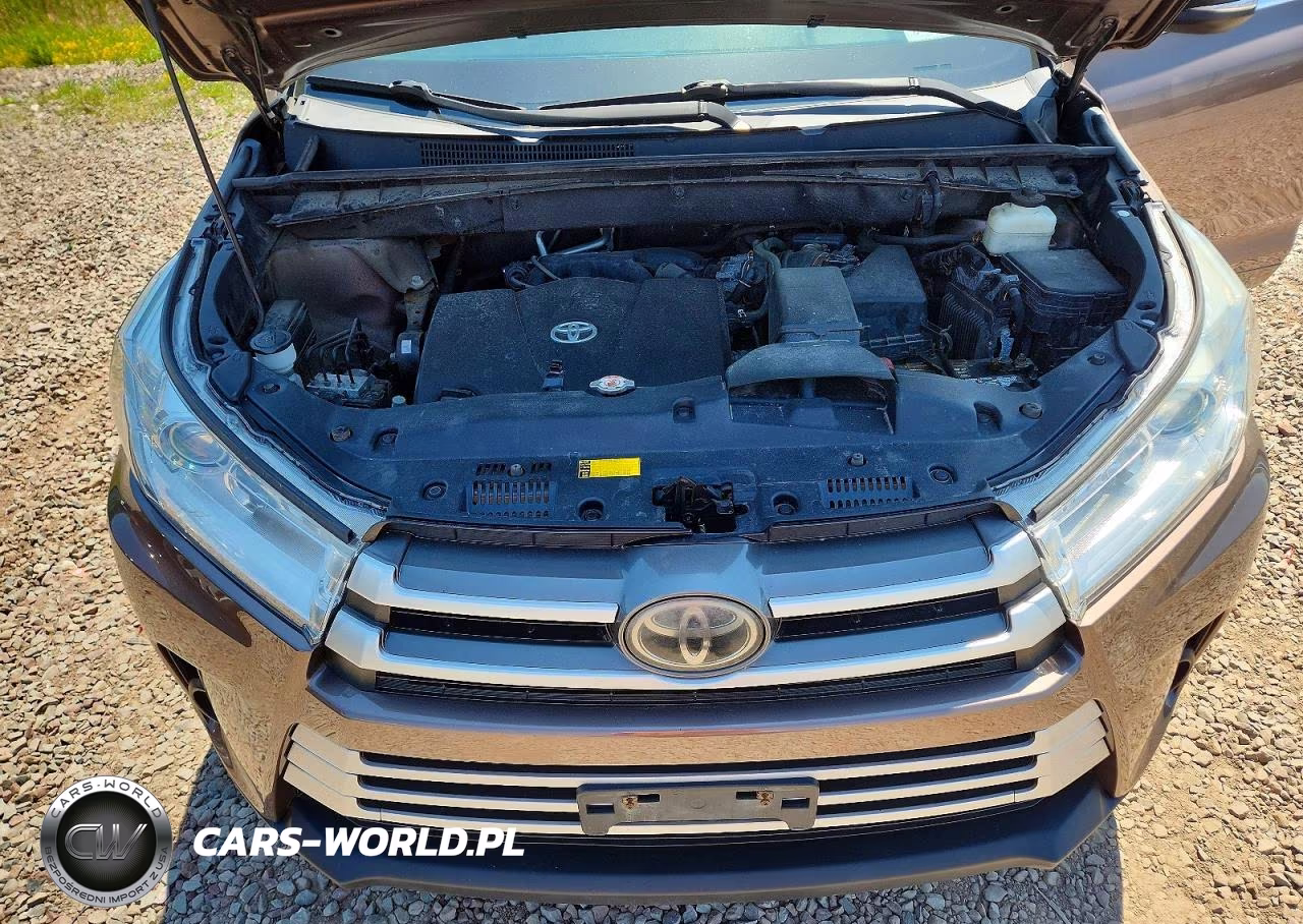 2018 Toyota Highlander VIN:5TDBZRFH4JS872177 - 12