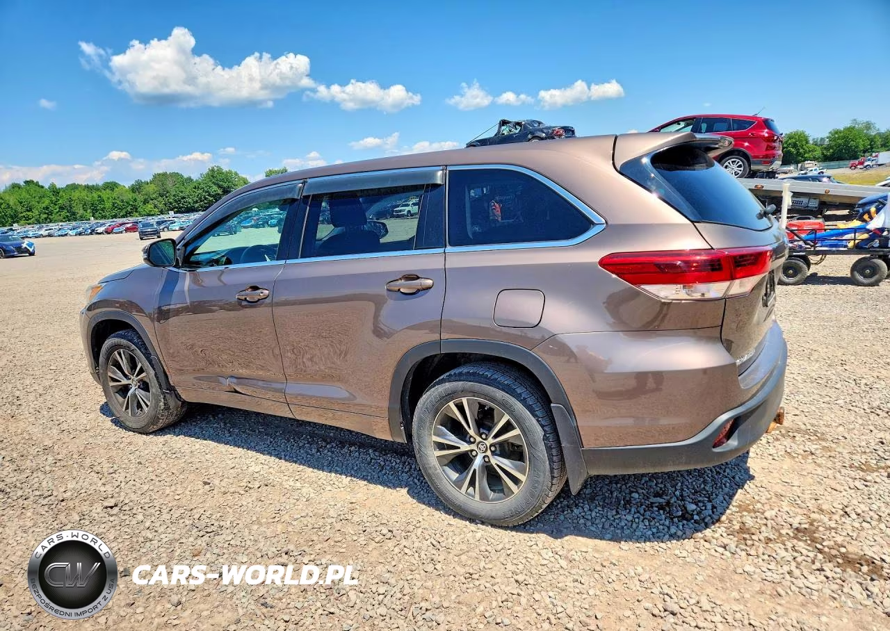 2018 Toyota Highlander VIN:5TDBZRFH4JS872177 - 2