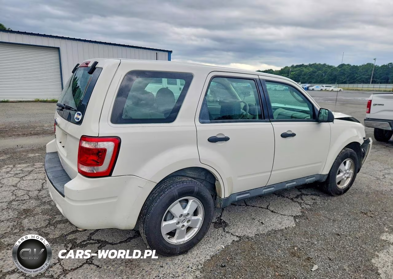 2012 Ford Escape Xls VIN:1FMCU0C79CKC52019 - 3