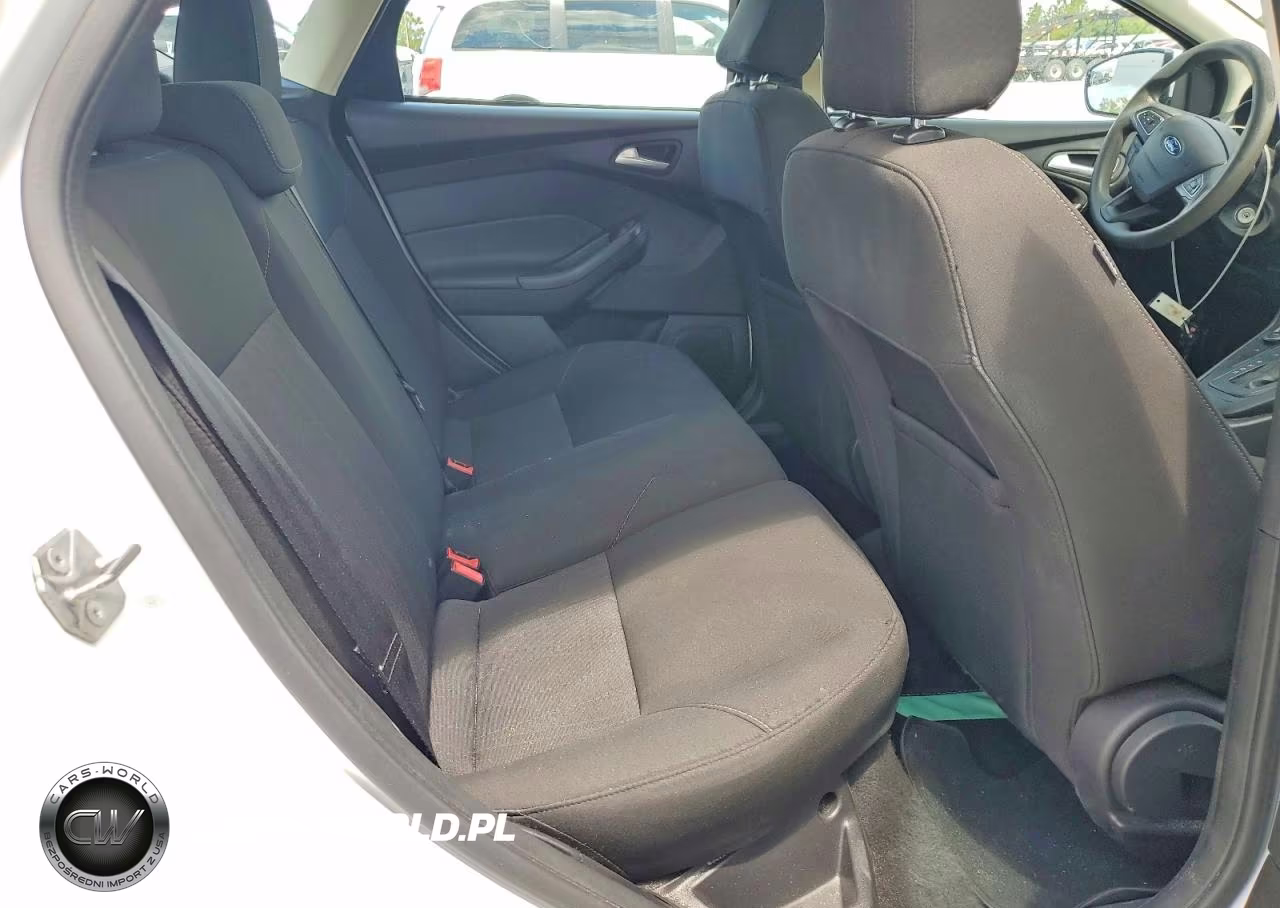 2016 Ford Focus Se VIN:1FADP3KE9GL211302 - 11