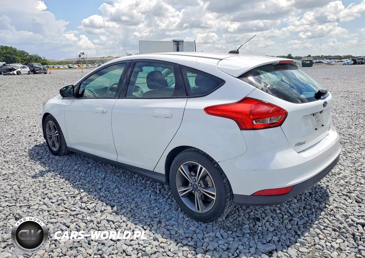 2016 Ford Focus Se VIN:1FADP3KE9GL211302 - 2