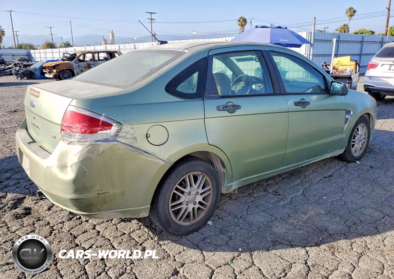 2008 Ford Focus VIN:1FAHP35N18W151710 - 3