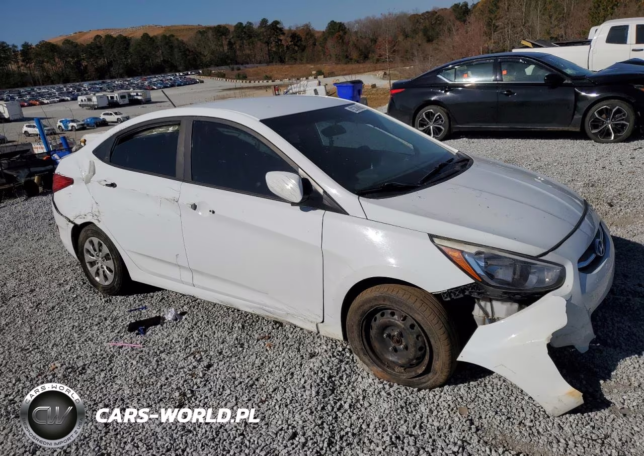 2017 Hyundai Accent Se VIN:KMHCT4AE1HU315539 - 4