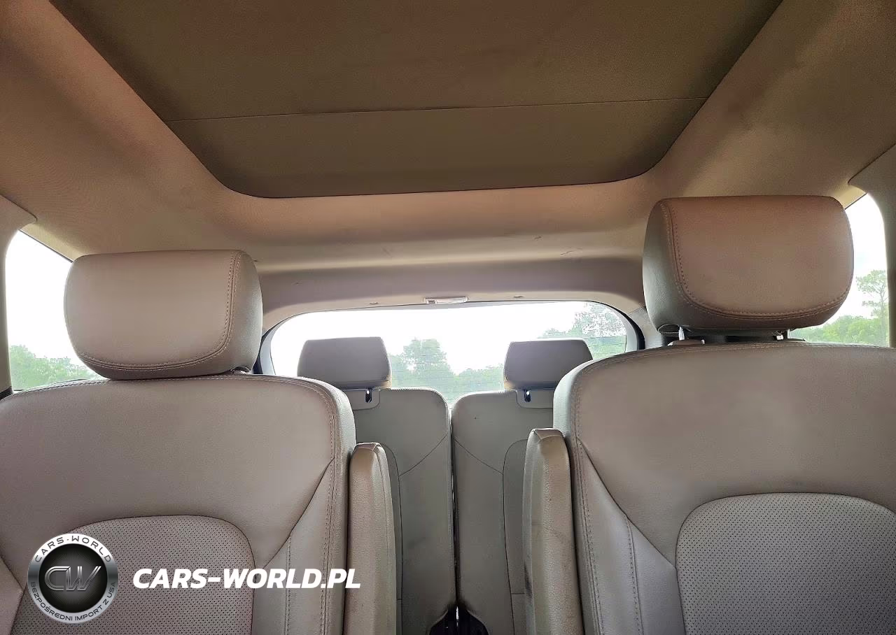 2017 Hyundai Santa Fe Limited Ultimate VIN:KM8SRDHFXHU220034 - 10