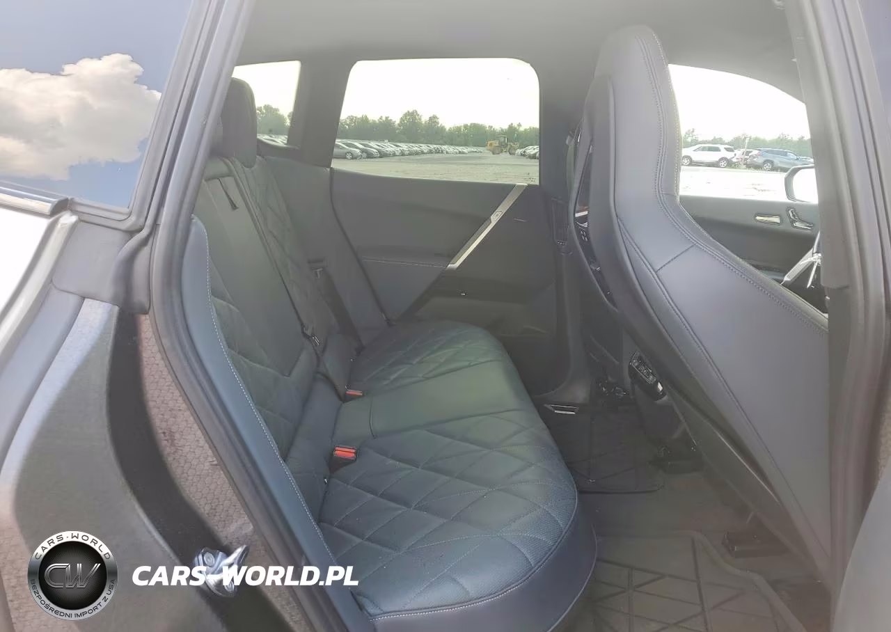 2023 BMW Ix xDrive50 VIN:WB523CF04PCM48299 - 11