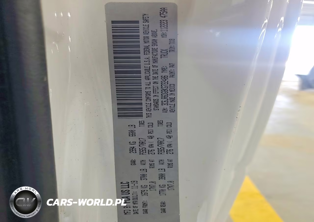 2019 Ram 1500 Classic Tradesman VIN:3C6JR6DG8KG722486 - 12