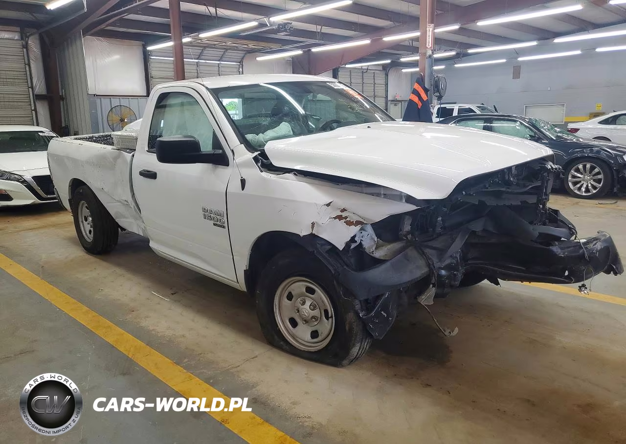 2019 Ram 1500 Classic Tradesman VIN:3C6JR6DG8KG722486 - 4
