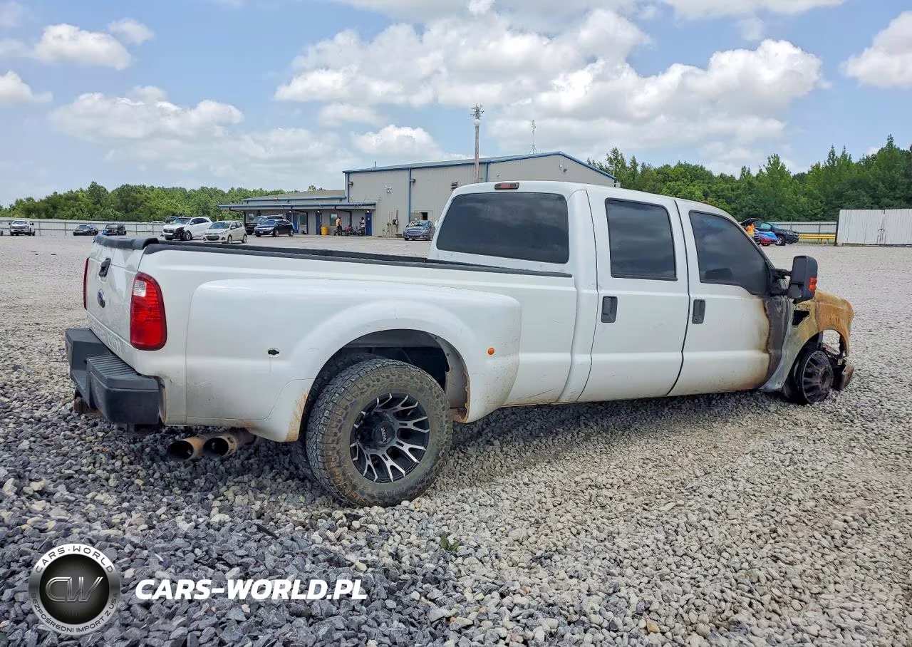 2008 Ford F350 Super Duty VIN:1FTWW32R78ED88462 - 3