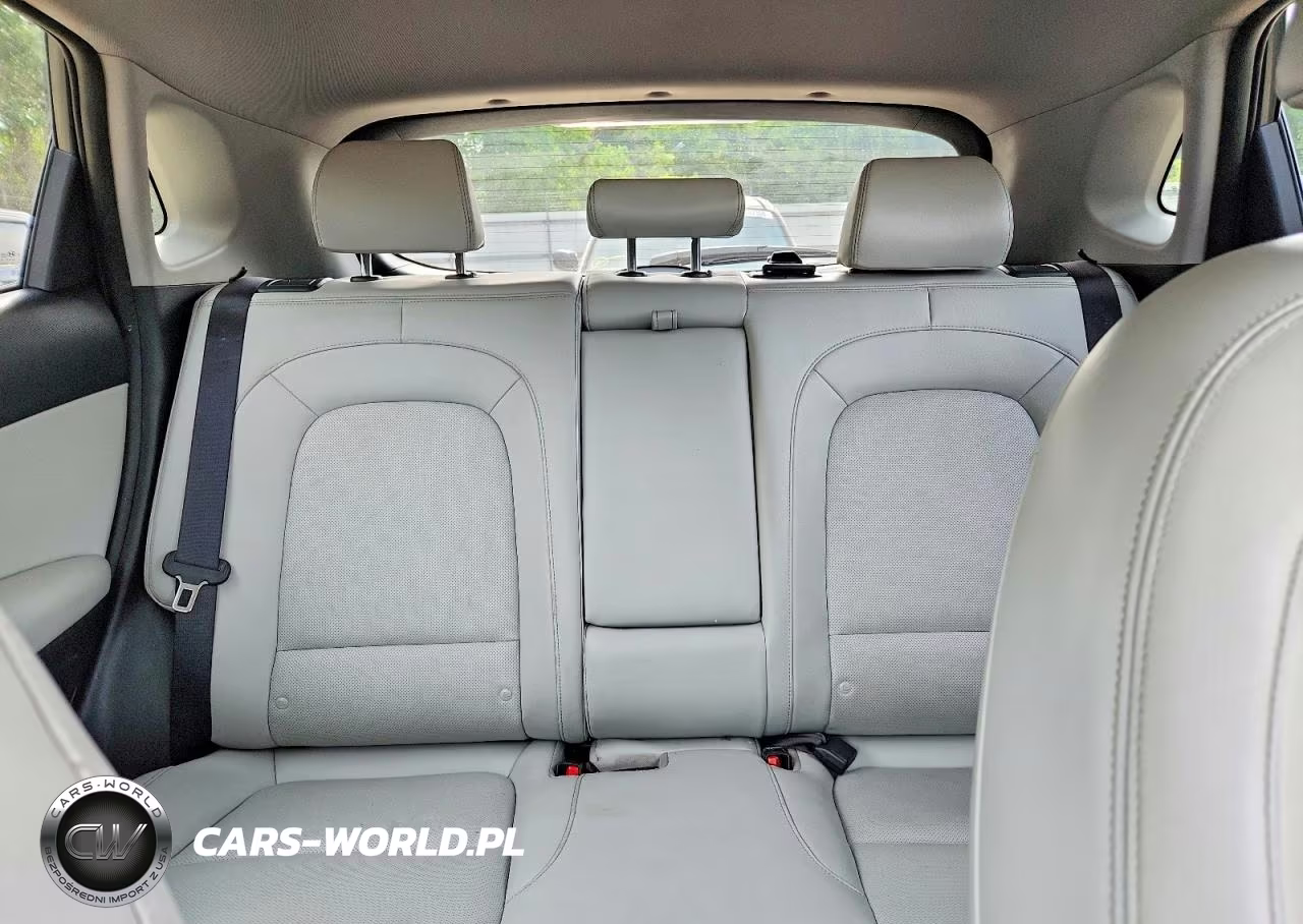 2022 Hyundai Kona Limited VIN:KM8K53A36NU842826 - 10