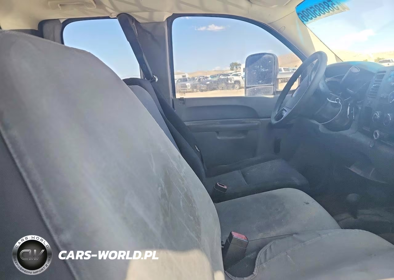 2011 Chevrolet Silverado K3500 VIN:1GB5KZCL5BZ157729 - 10