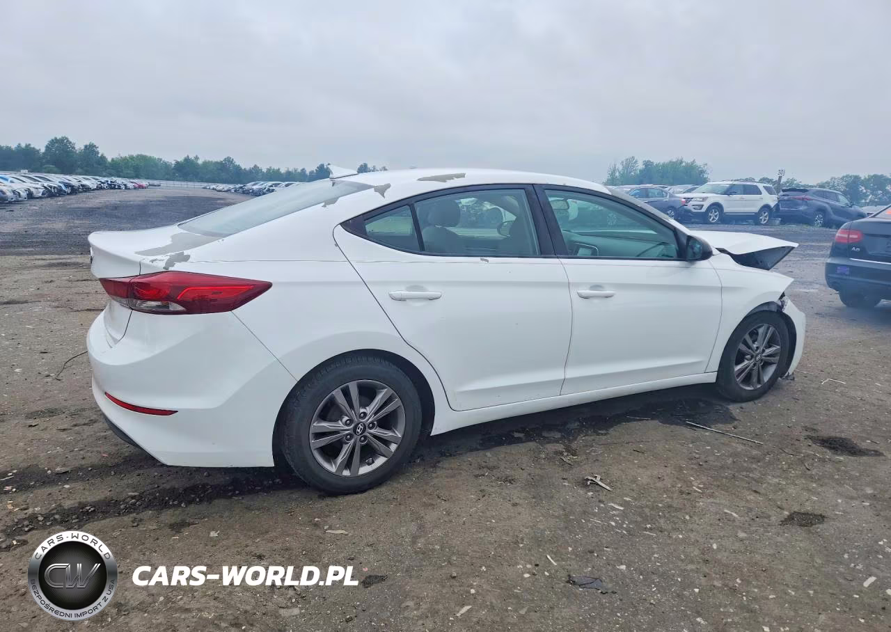 2017 Hyundai Elantra Se VIN:5NPD84LF0HH060036 - 3