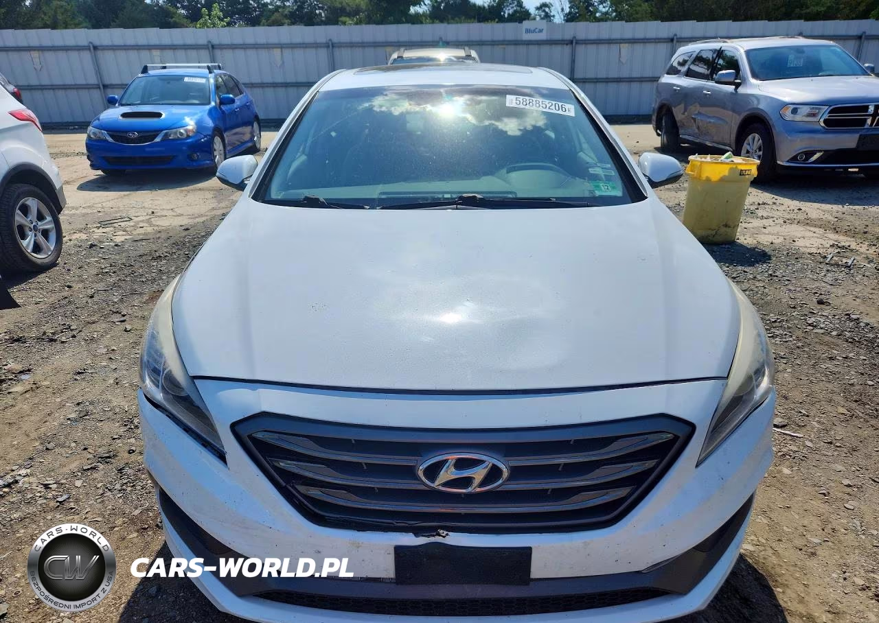 2017 Hyundai Sonata Sport VIN:5NPE34AF8HH440828 - 5