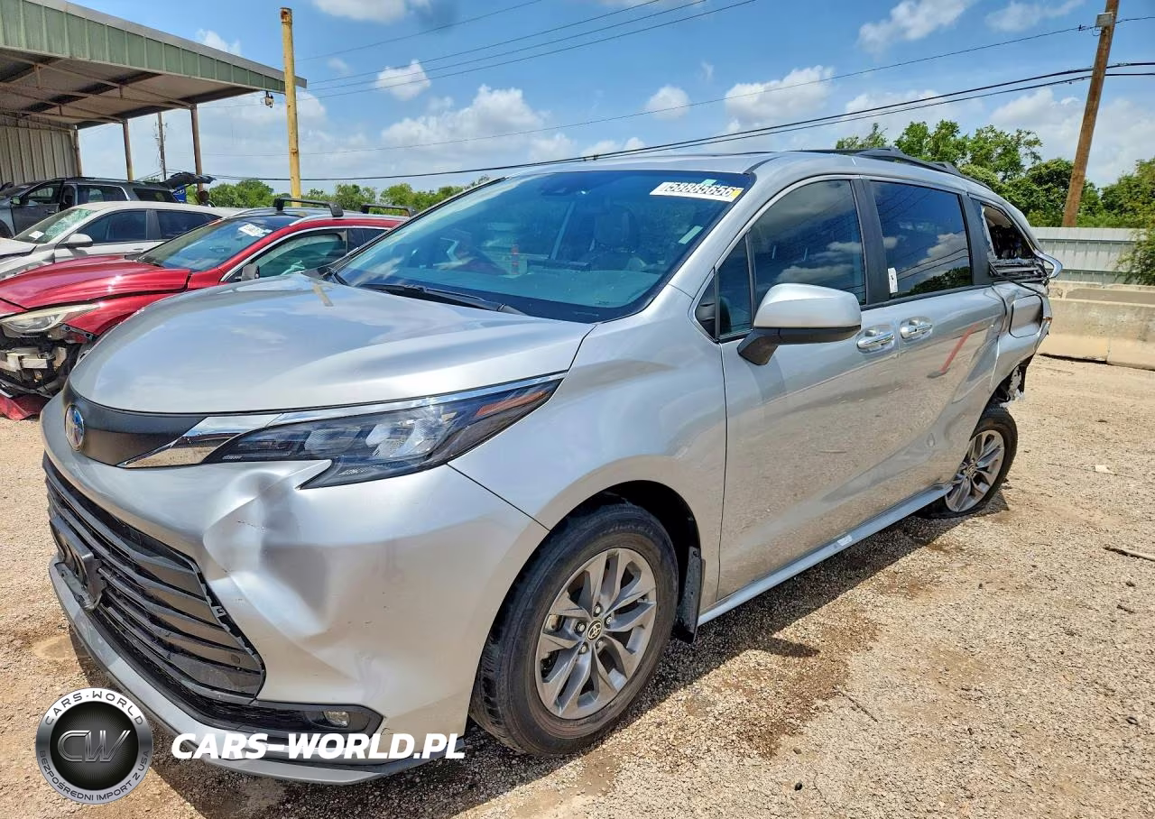 2025 Toyota Sienna Xle 8-Passenger – zdjęcie 1 z 13