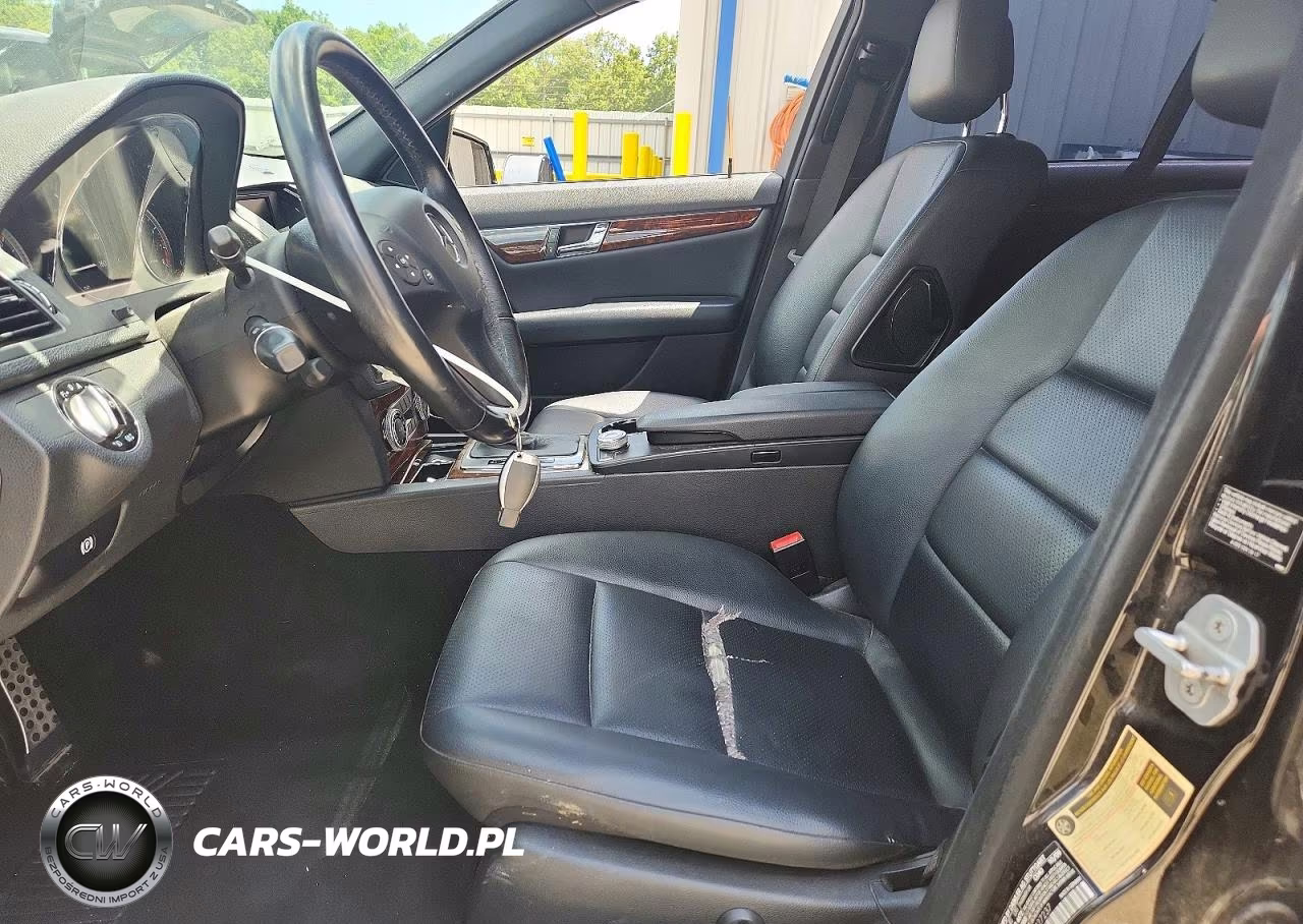 2010 Mercedes-Benz C 300 4Matic VIN:WDDGF8BB7AF427237 - 7