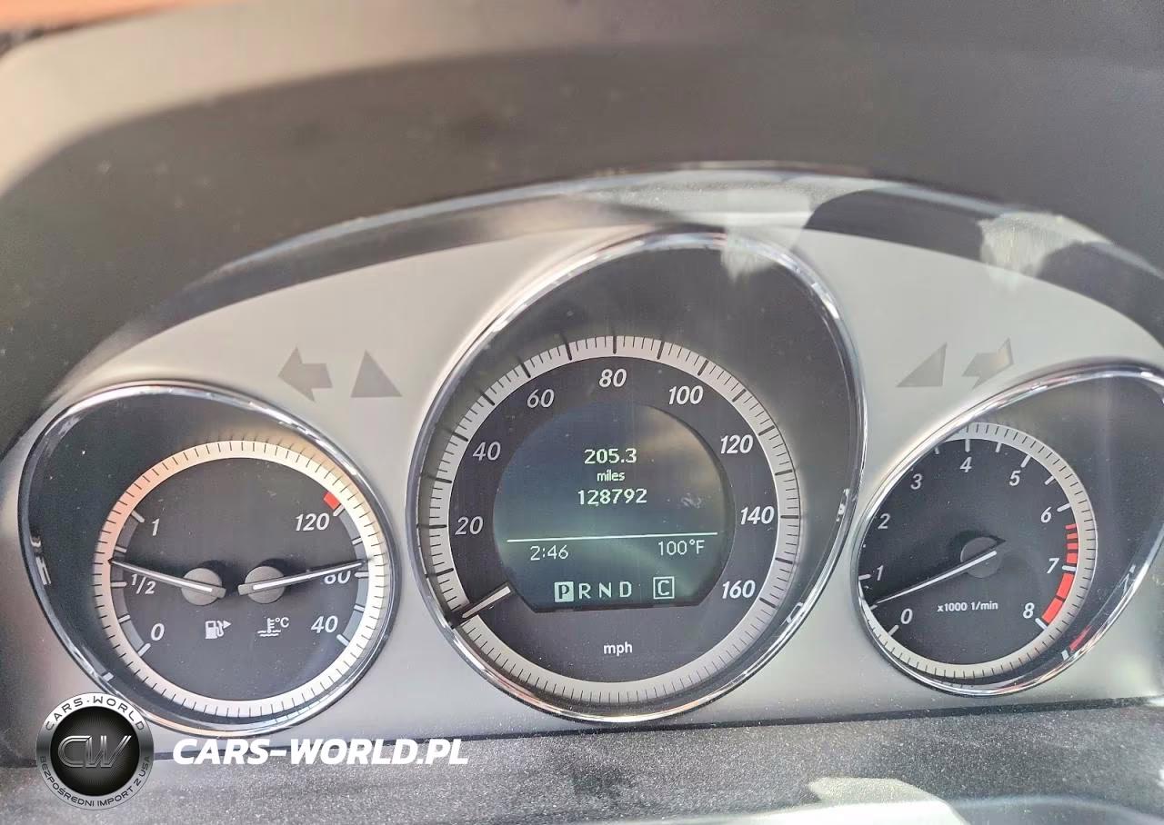 2010 Mercedes-Benz C 300 4Matic VIN:WDDGF8BB7AF427237 - 9