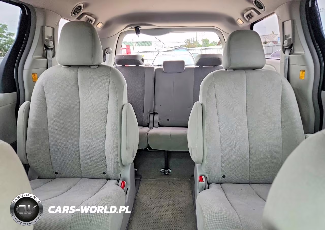2012 Toyota Sienna Base 7-Passenger VIN:5TDZK3DC9CS259126 - 10