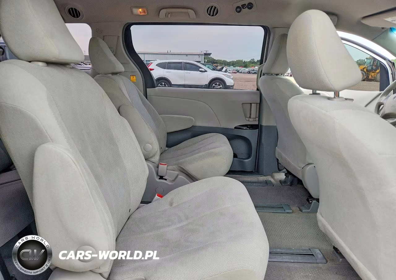 2012 Toyota Sienna Base 7-Passenger VIN:5TDZK3DC9CS259126 - 11