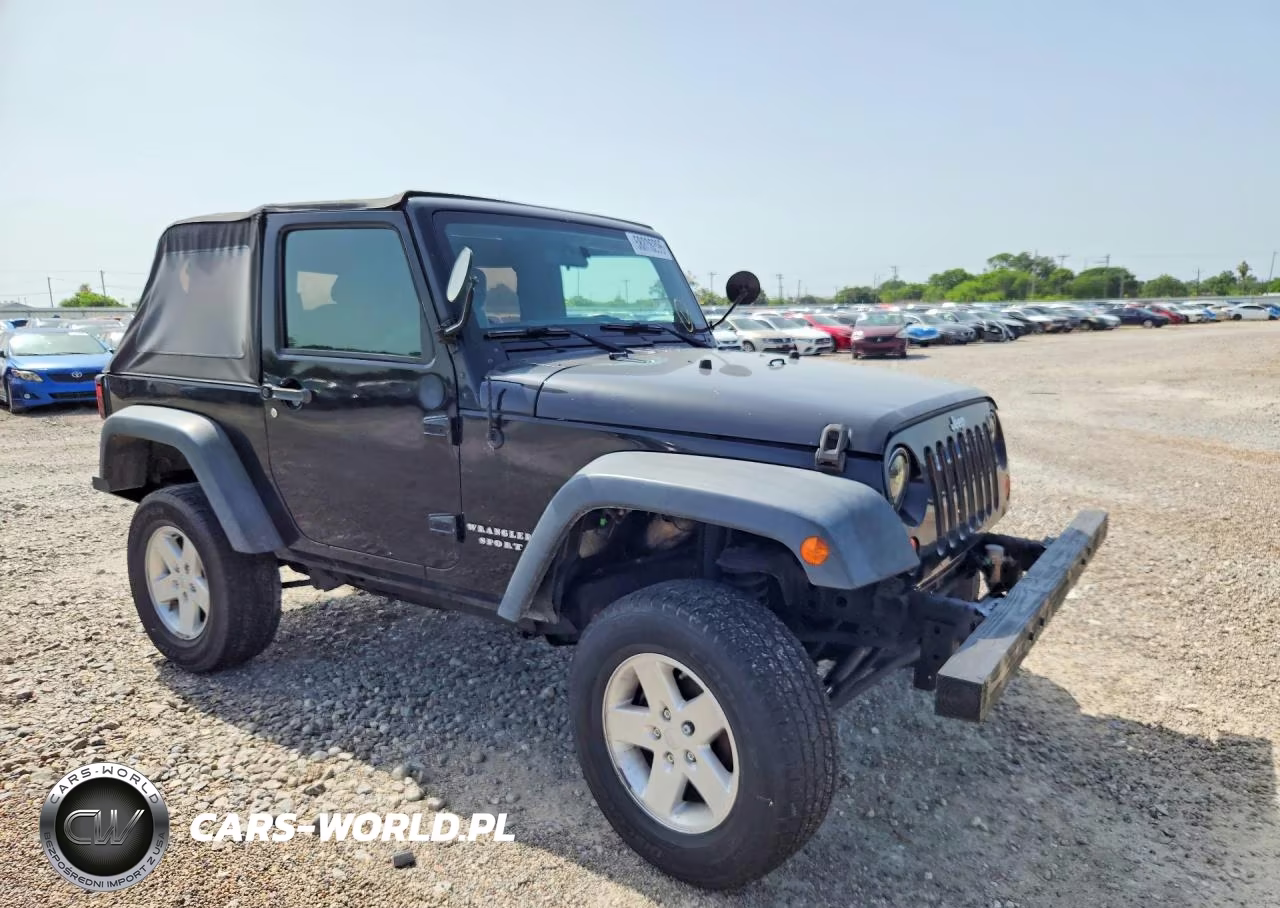 2013 Jeep Wrangler Sport VIN:1C4AJWAG1DL691494 - 4