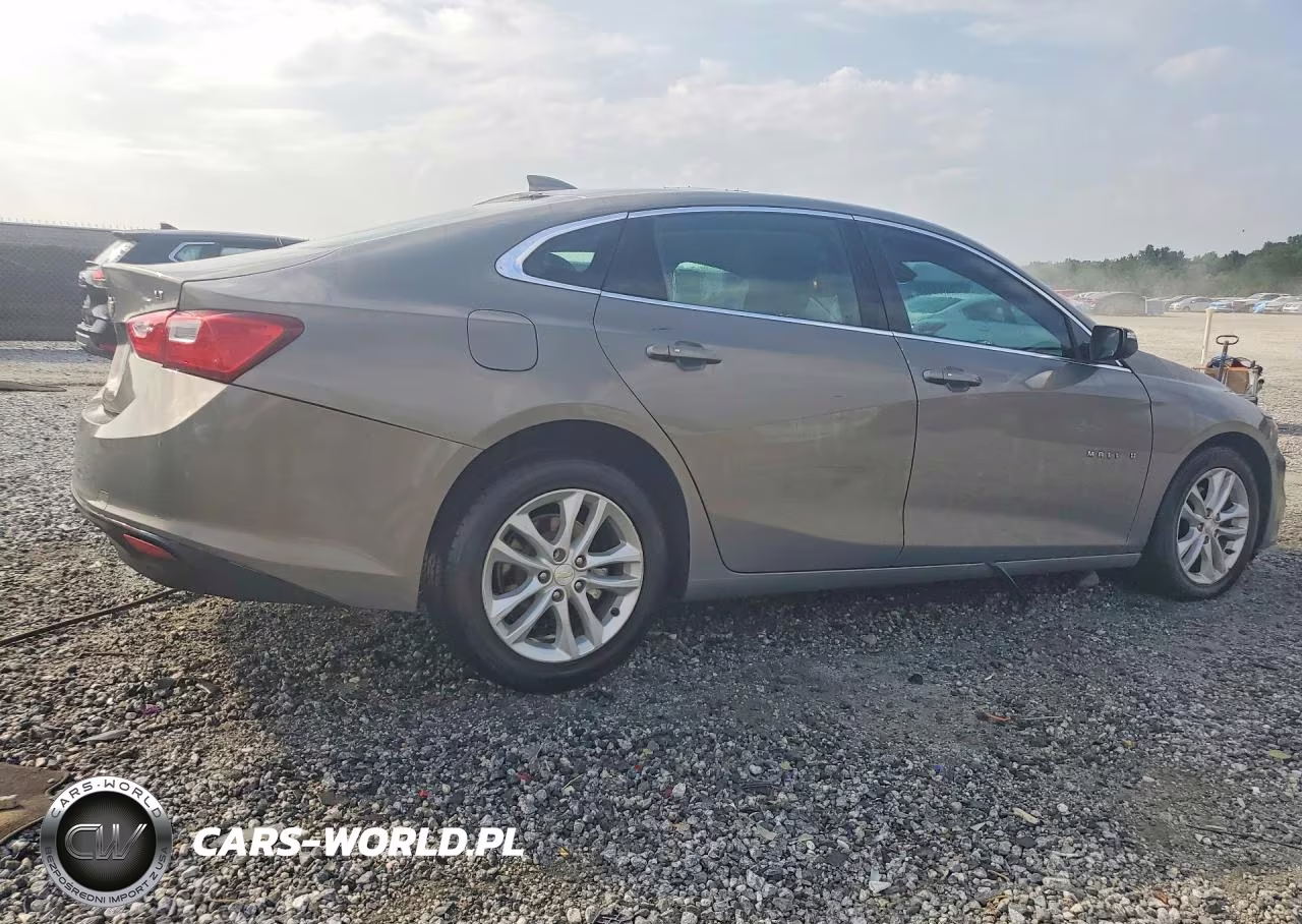2017 Chevrolet Malibu Lt VIN:1G1ZE5ST7HF270051 - 3