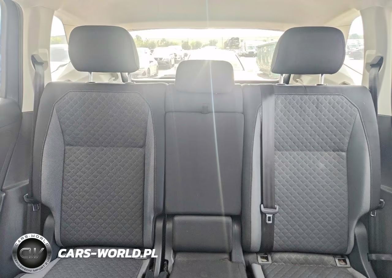 2020 Volkswagen Tiguan S VIN:3VV0B7AX5LM148825 - 10