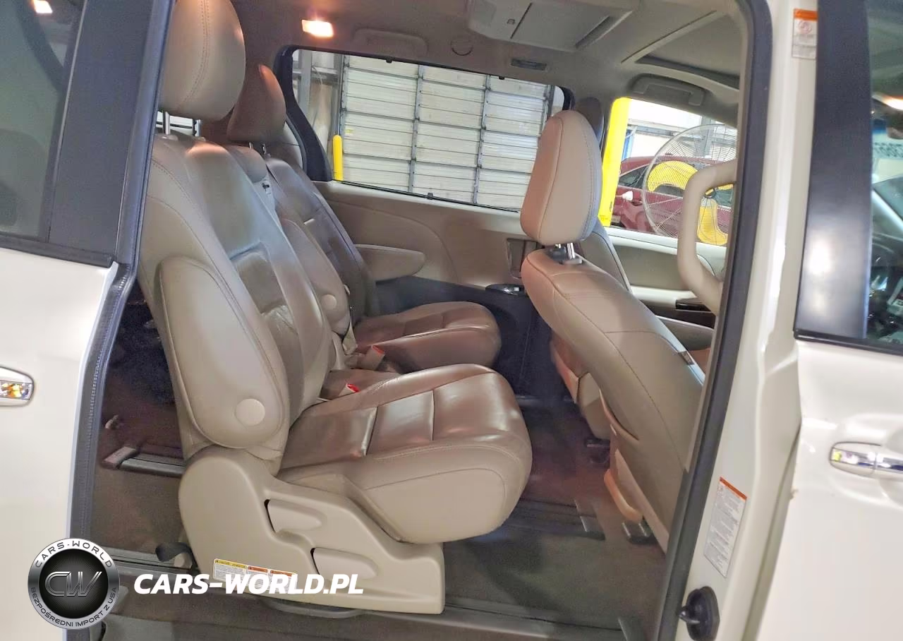 2016 Toyota Sienna Xle Premium 8-Passenger VIN:5TDYK3DC3GS744976 - 11