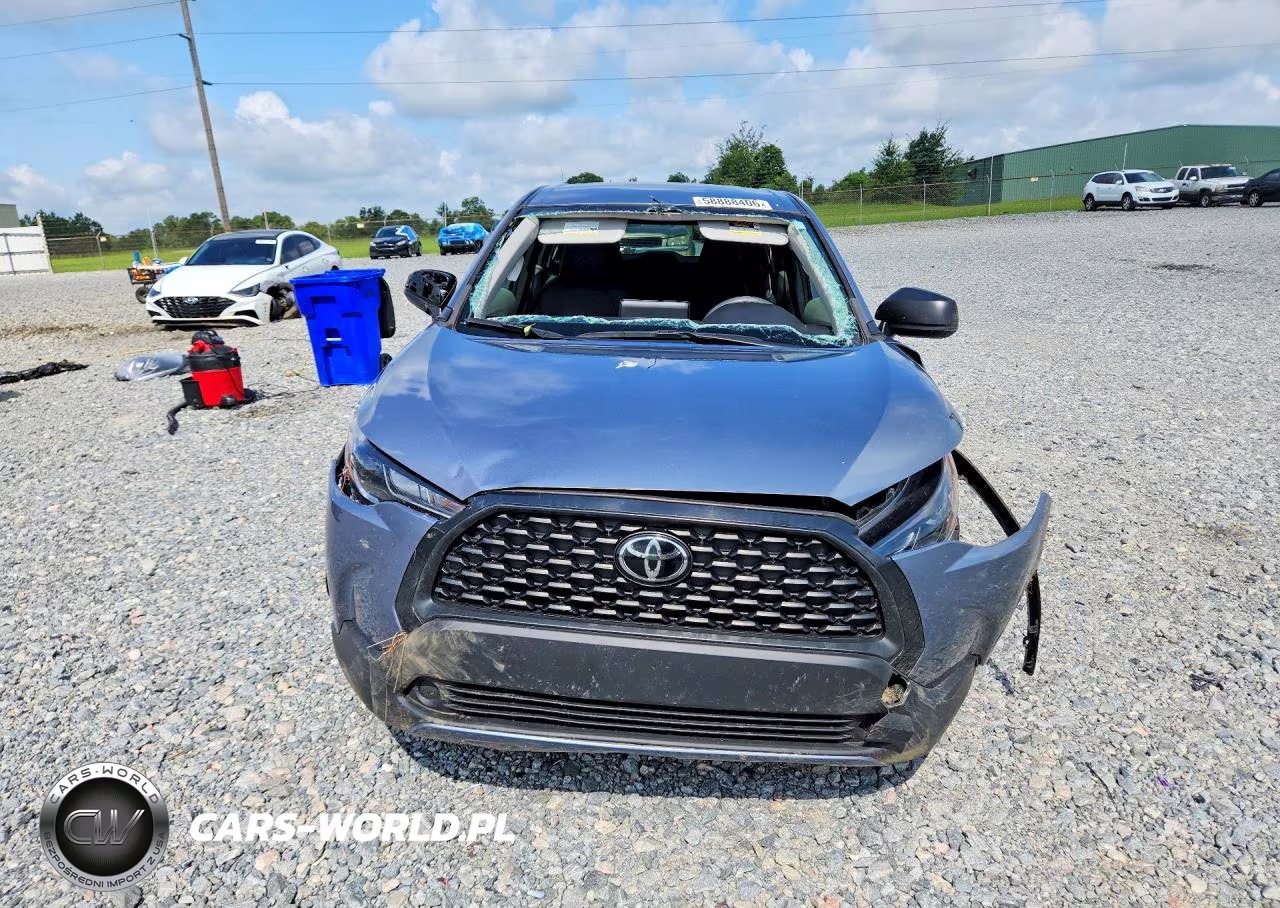 2022 Toyota Corolla Cross L VIN:7MUAAAAG9NV020566 - 5