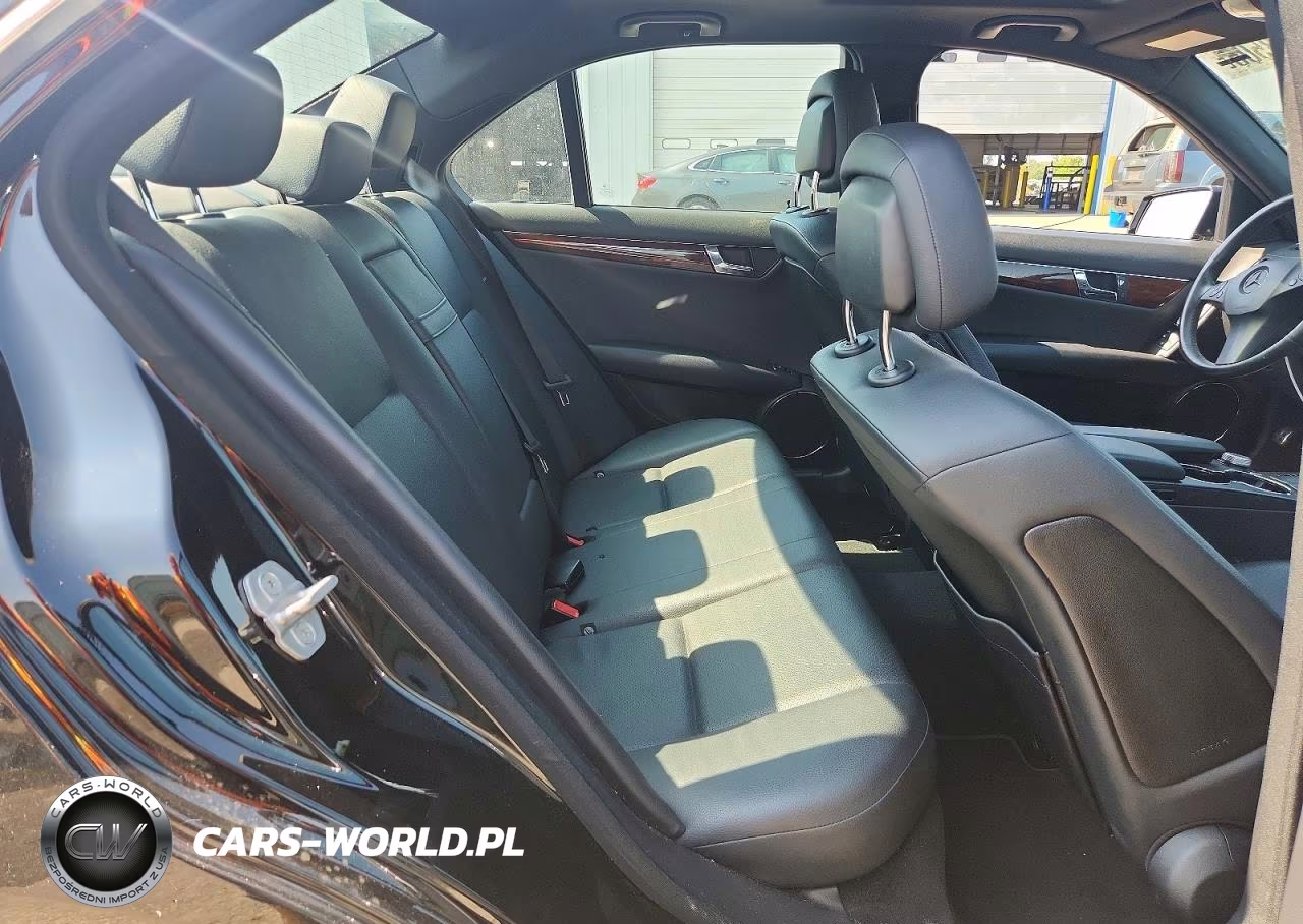 2011 Mercedes-Benz C 300 VIN:WDDGF5EB2BA522054 - 10
