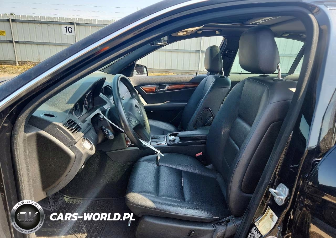 2011 Mercedes-Benz C 300 VIN:WDDGF5EB2BA522054 - 7