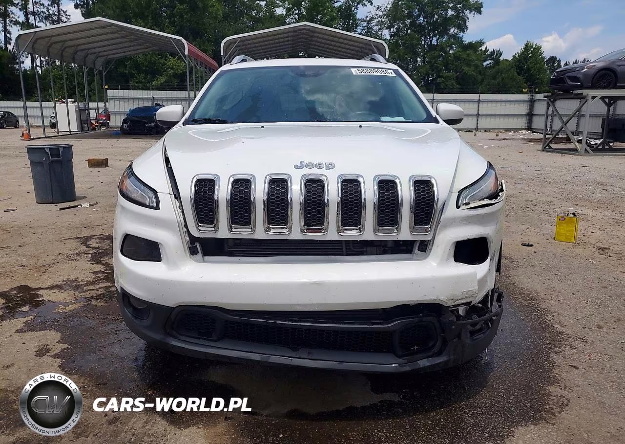 2018 Jeep Cherokee Latitude VIN:1C4PJLCX7JD611403 - 5