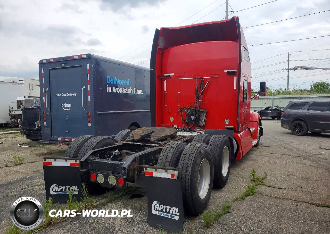 2012 Kenworth Constructi - Semi Truck VIN:1XKAD49X6CJ328820 - 4