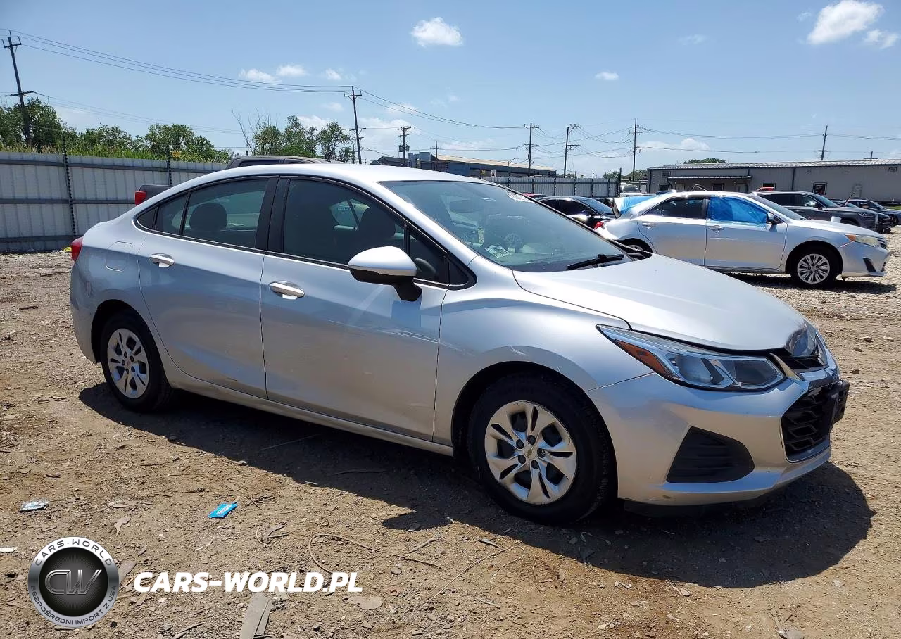 2019 Chevrolet Cruze Ls VIN:1G1BC5SM1K7135536 - 4
