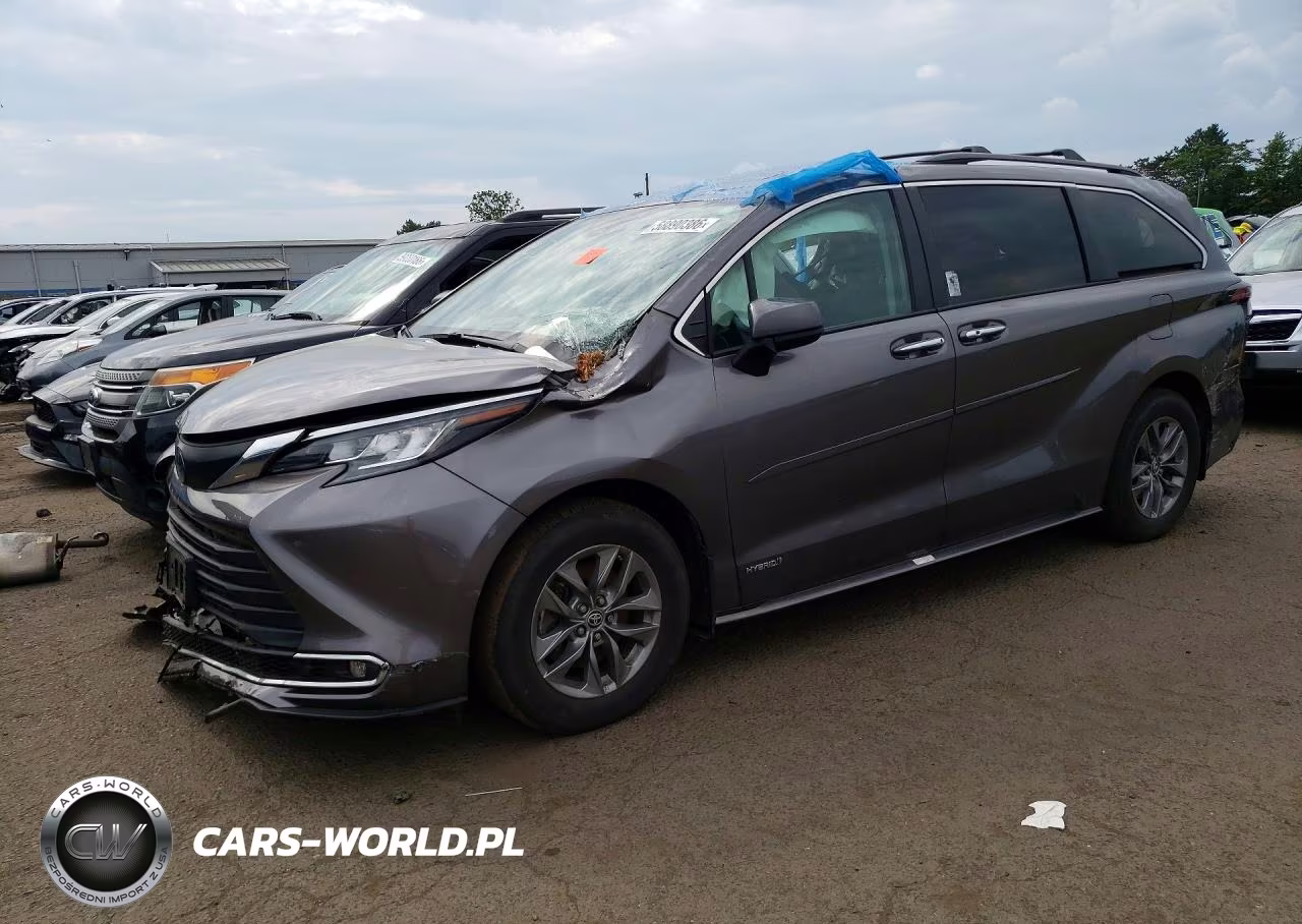 2021 Toyota Sienna Xle – zdjęcie 1 z 13