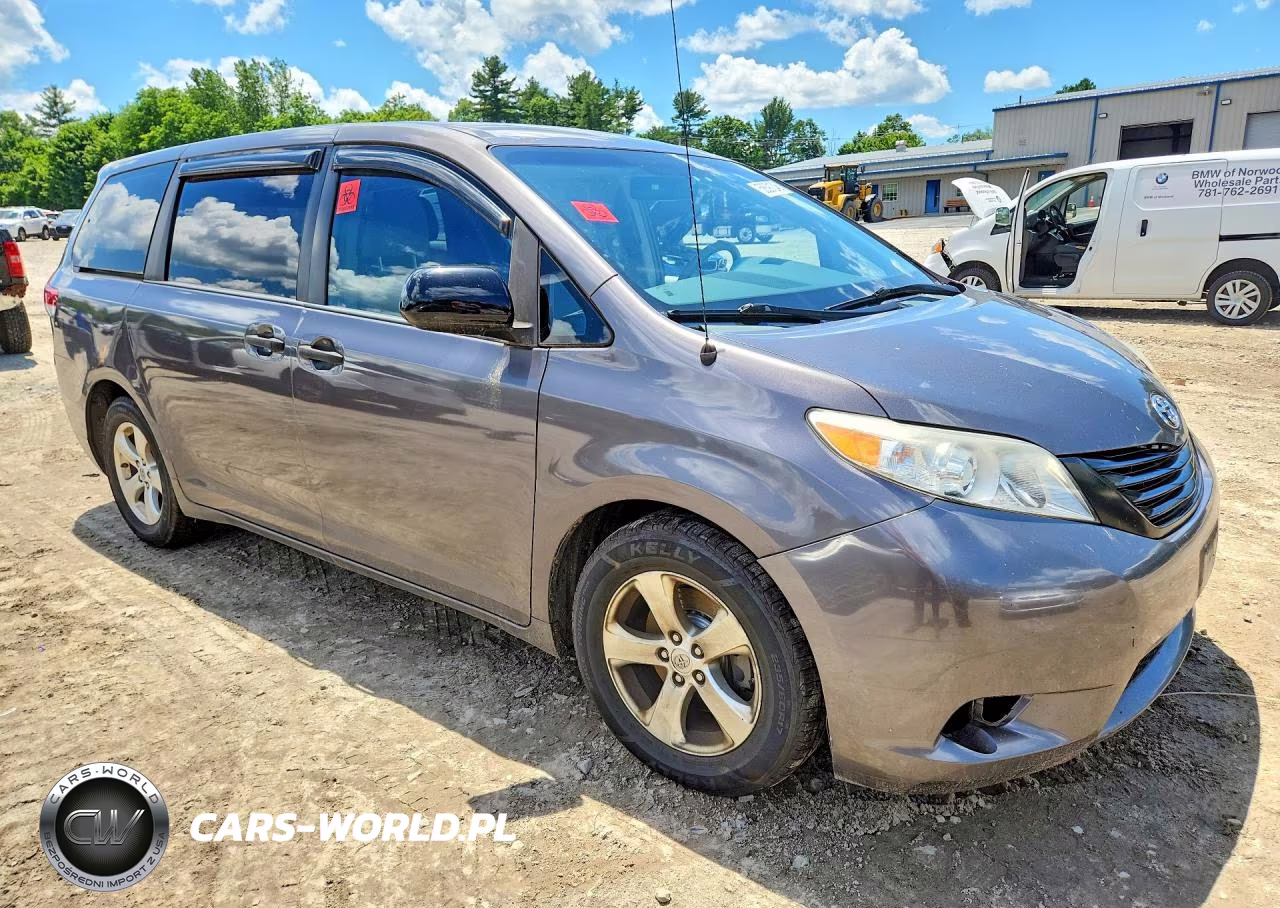 2013 Toyota Sienna L 7-Passenger VIN:5TDZK3DCXDS365568 - 4