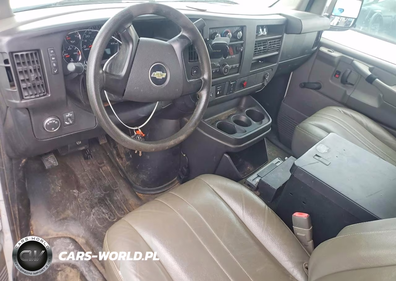 2013 Chevrolet Express G2500 VIN:1GCWGFCAXD1904094 - 8