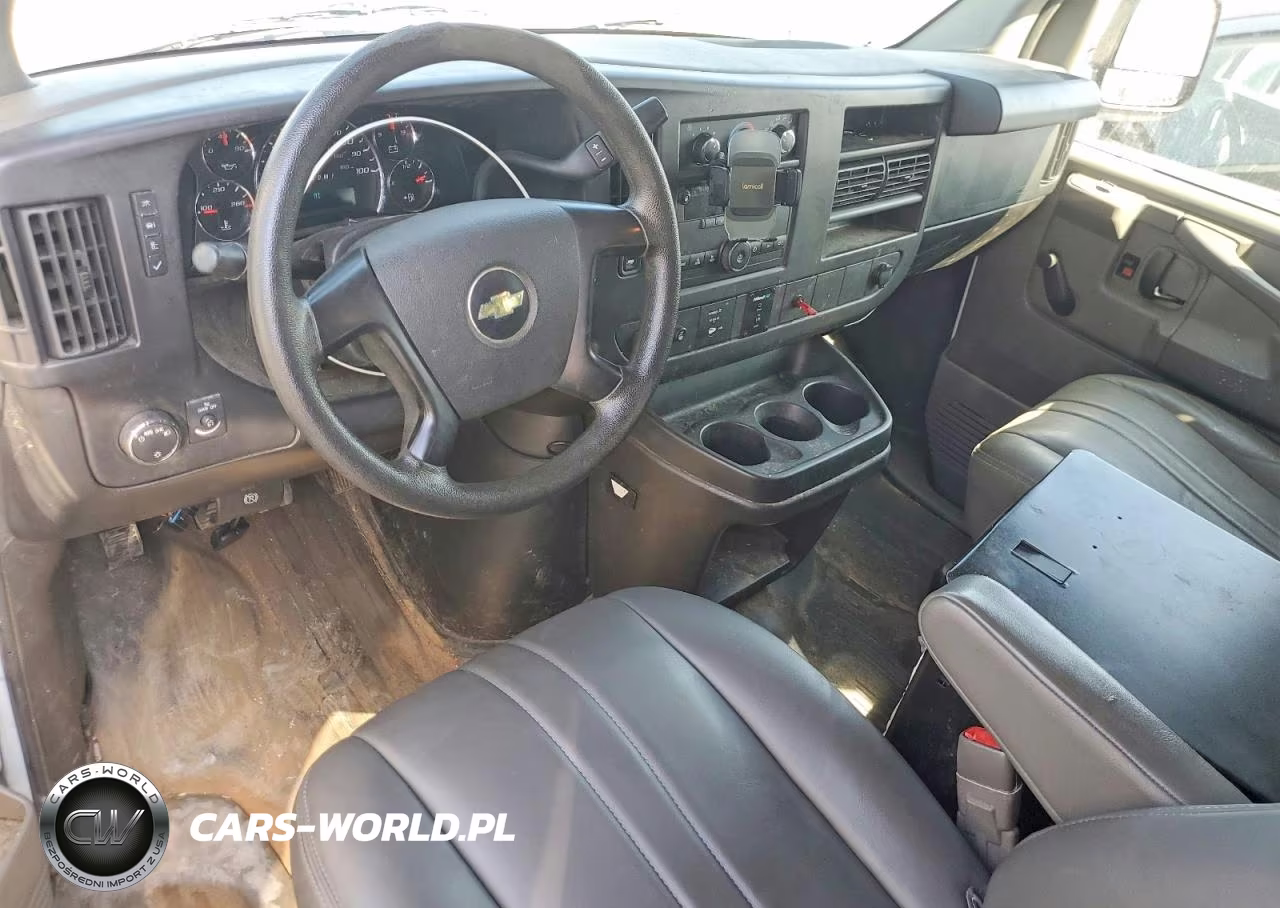 2013 Chevrolet Express G2500 VIN:1GCWGFCA4D1904298 - 8