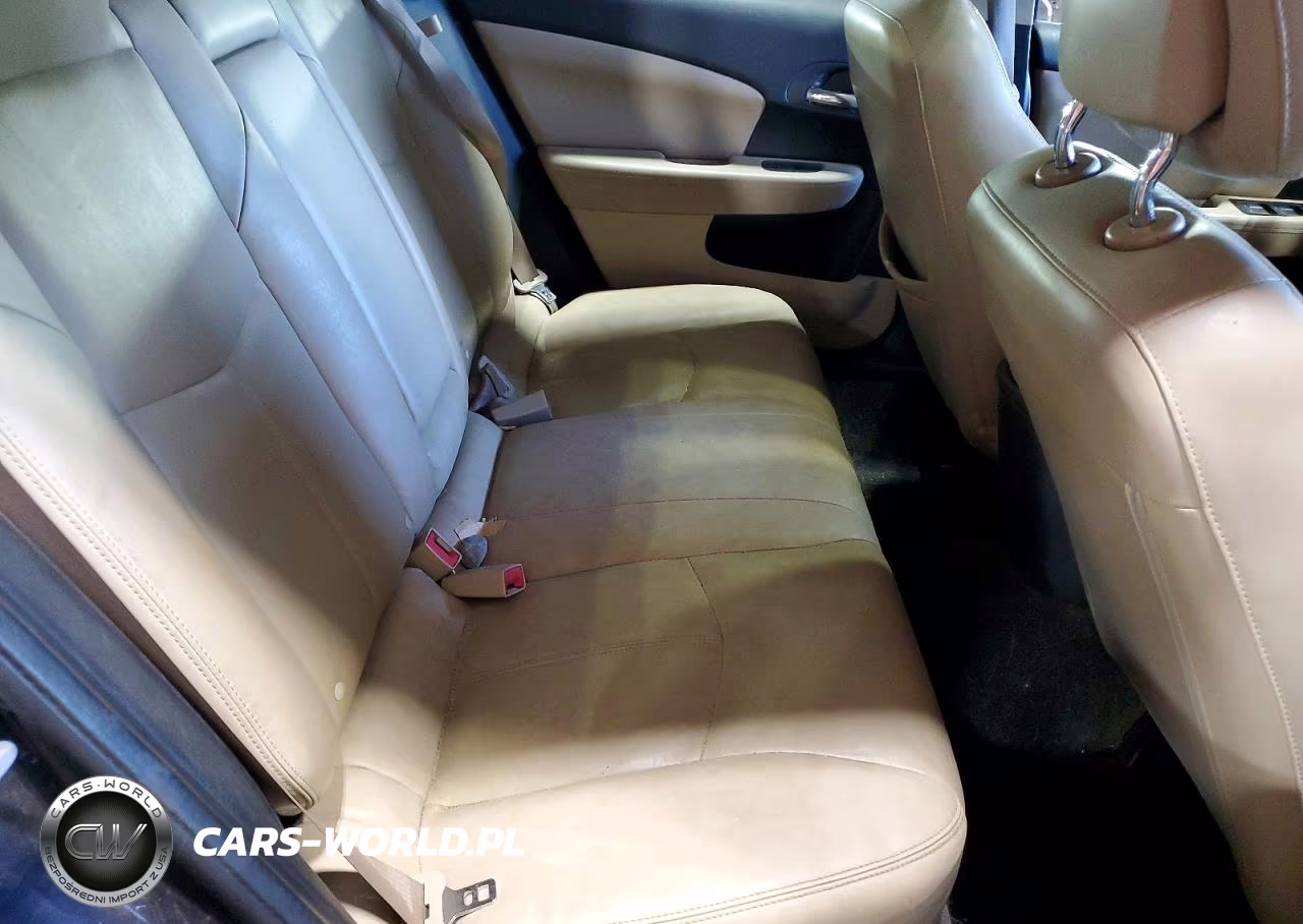 2012 Chrysler 200 VIN:1C3CCBCG6CN116808 - 10
