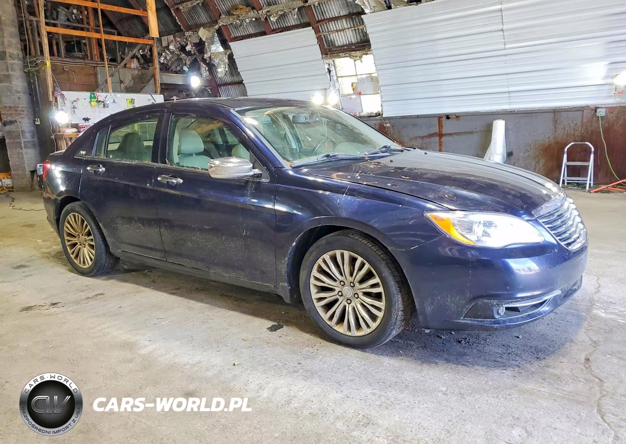 2012 Chrysler 200 VIN:1C3CCBCG6CN116808 - 4