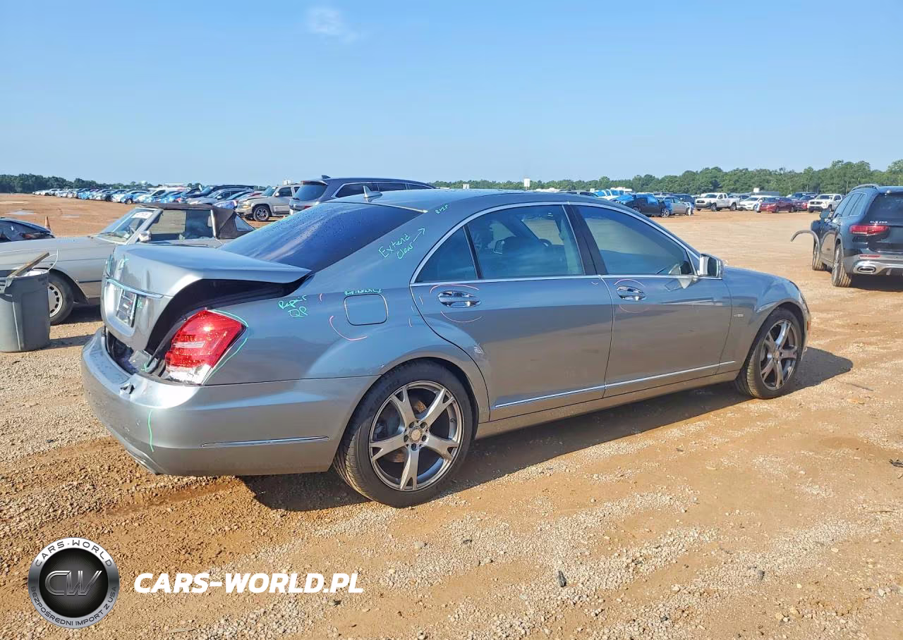 2012 Mercedes-Benz S 550 VIN:WDDNG7DB5CA466159 - 3