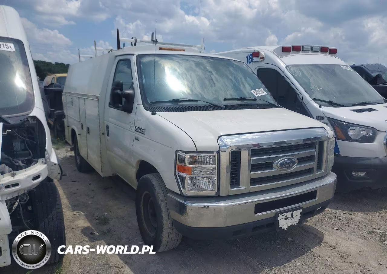 2013 Ford Econoline E350 Super Duty Cutaway Van VIN:1FDWE3FL4DDB13085 - 4