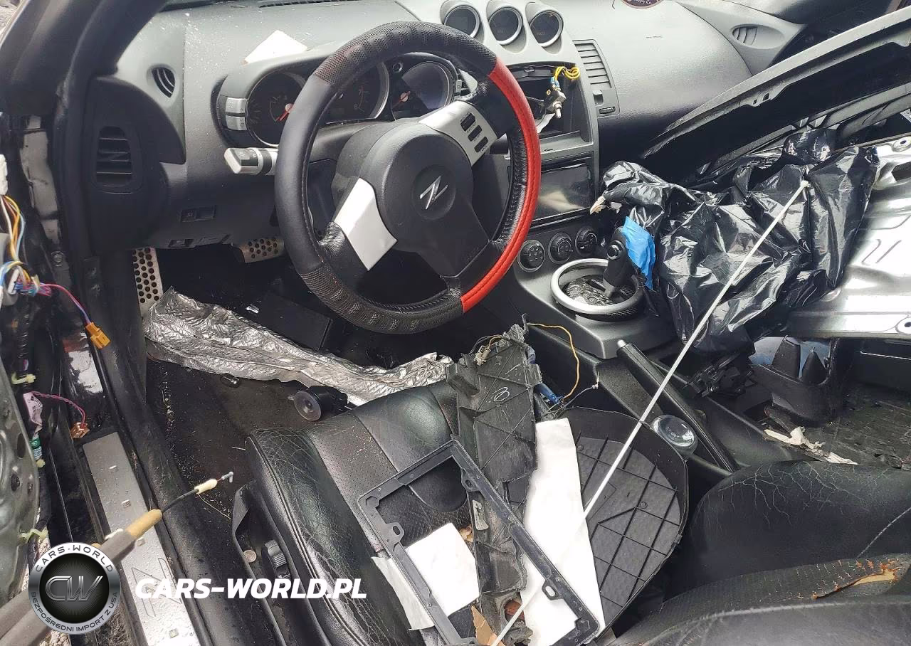 2003 Nissan 350Z Coupe VIN:JN1AZ34E33T000078 - 8