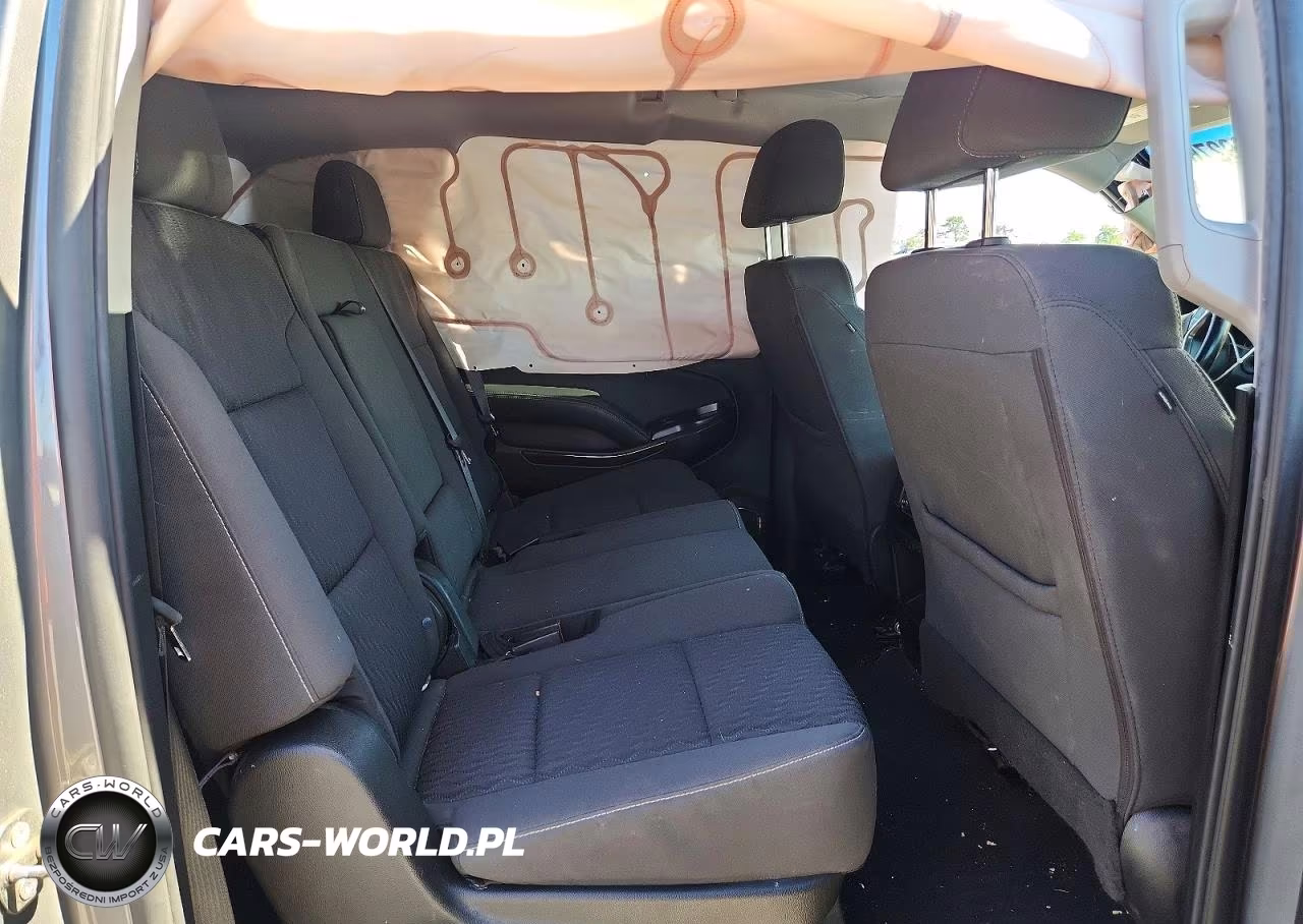 2020 Chevrolet Suburban K1500 Ls VIN:1GNSKGKC7LR303321 - 11