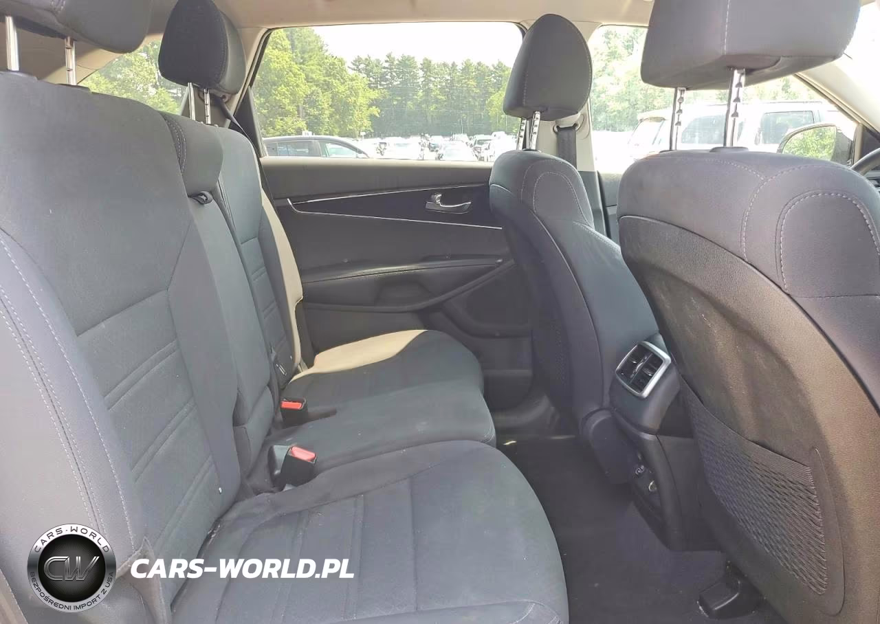 2019 Kia Sorento Lx VIN:5XYPGDA31KG546510 - 11