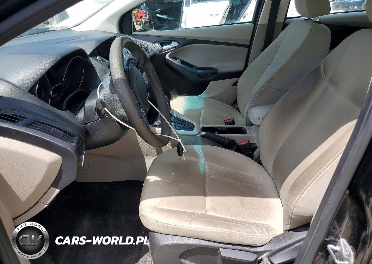 2017 Ford Focus Se VIN:1FADP3F28HL279365 - 7