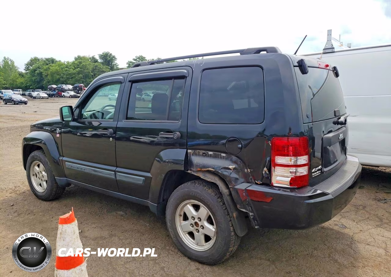 2008 Jeep Liberty Sport VIN:1J8GN28K18W190331 - 2