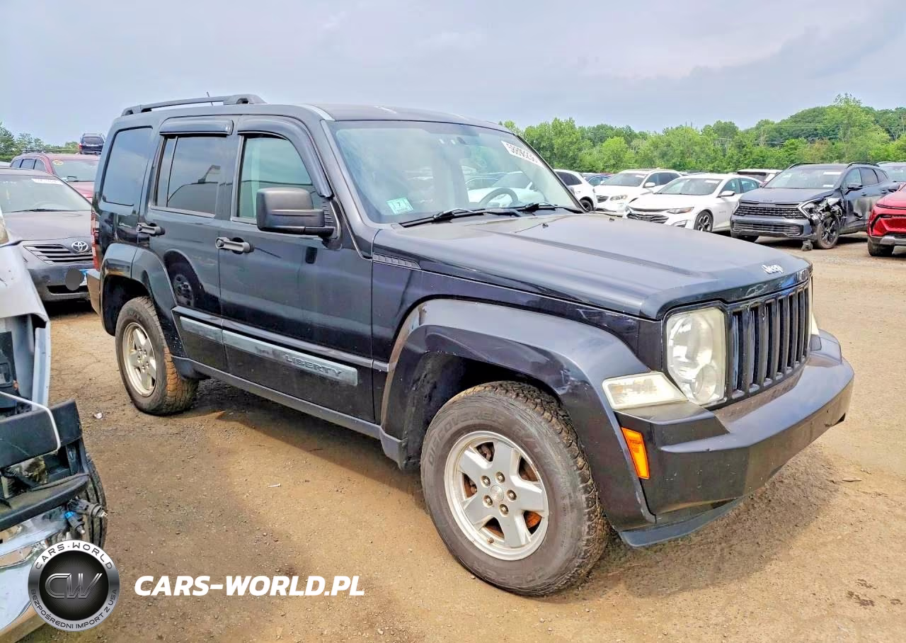 2008 Jeep Liberty Sport VIN:1J8GN28K18W190331 - 4
